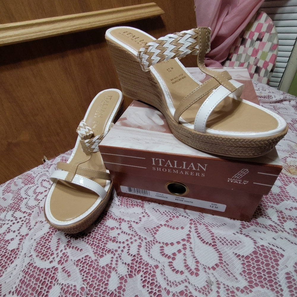 Italian Shoemaker Vegan Wedge sandal nib size 12